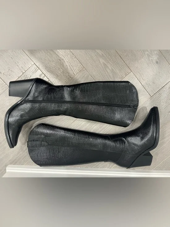 Aldo Women's Black Textured Knee-High Heeled Boot - Picture 8 of 11